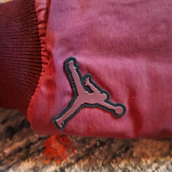 Air Jordan Reversible MA-1 Bomber Jacket Bordeaux Black Men's - Picture 6 of 8
